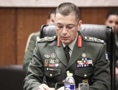 Το αποχαιρετιστήριο μήνυμα του στρατηγού Στεφανή: «Να υπηρετείς την Πατρίδα αξίζει» (φώτο)